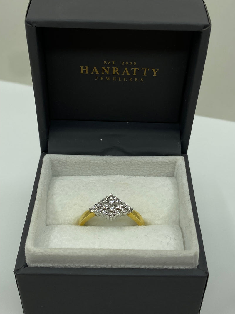 Small Diamond Stones Ring - 18ct Yellow Gold