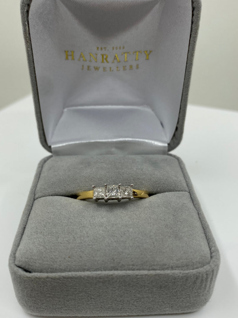 Square Shaped  Diamond Stone Ring - 18ct Yellow Gold