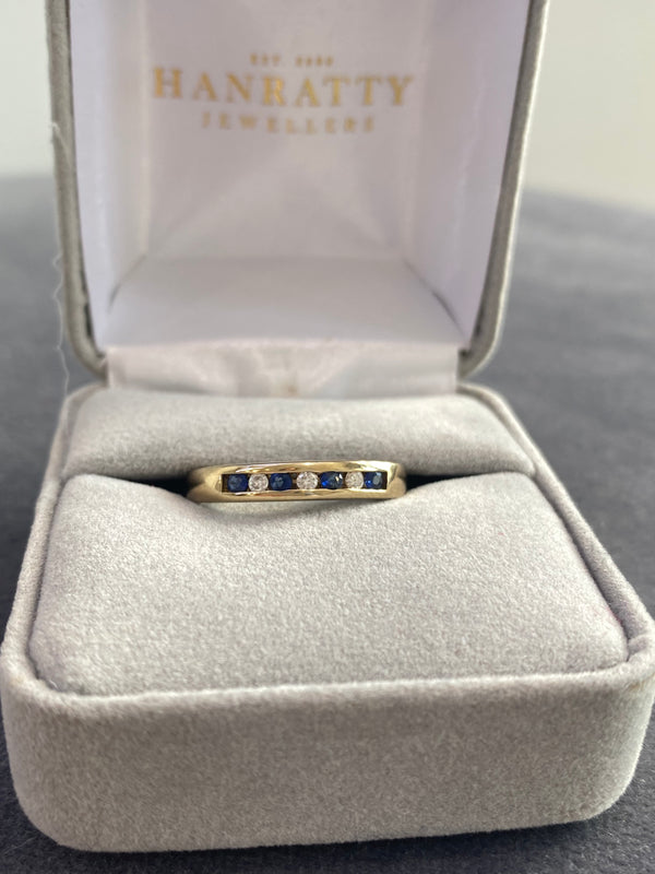 Sapphire & Diamond Ring - 9ct Yellow Gold
