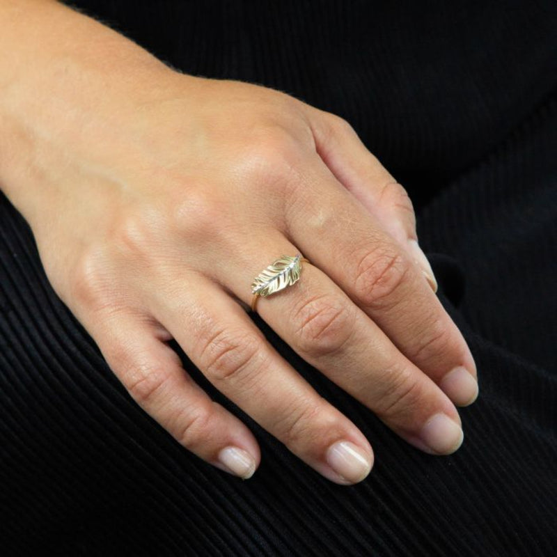 9ct Gold Plain Feather Ring